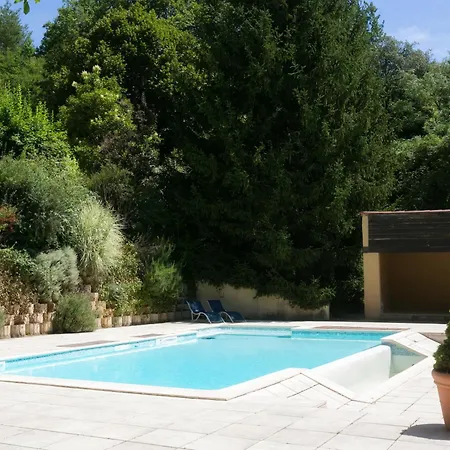 Feriehus Huge Dordogne House, Heated Pool, 5 Acres Saint-Andre-d'Allas