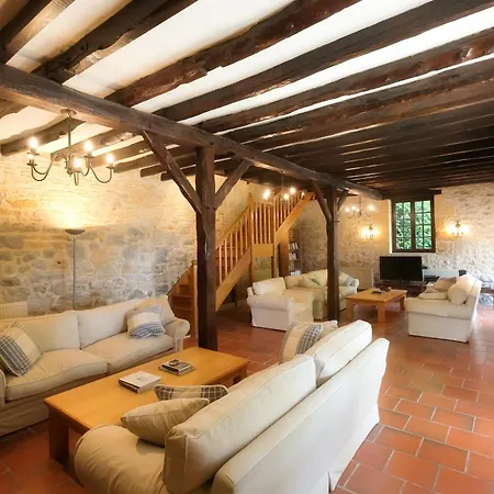 Nyaraló Huge Dordogne House, Heated Pool, 5 Acres *